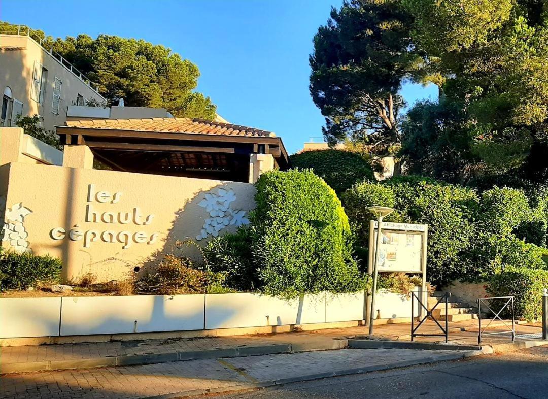 Chambre Hote Chez L'Habitant Residence Sous Les Pins Cassis Exterior foto